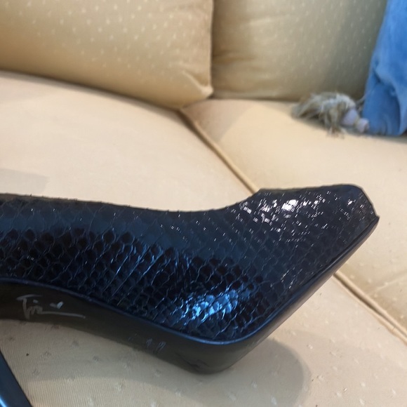 Signed by Giuseppe Zanotti for me ,black skin size 38 . So special . $350 - Picture 16 of 17